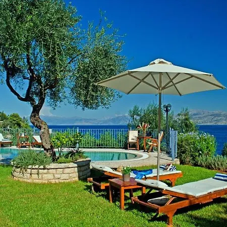 Sleeps 10 Pool Wifi Villa *